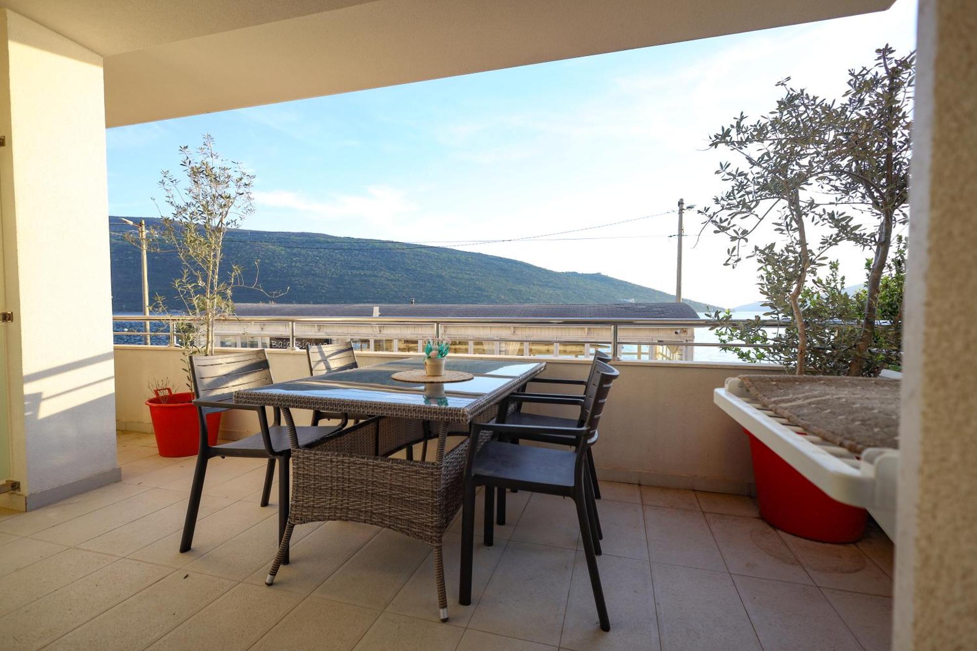Apartments Milanovic Herceg Novi Extérieur photo